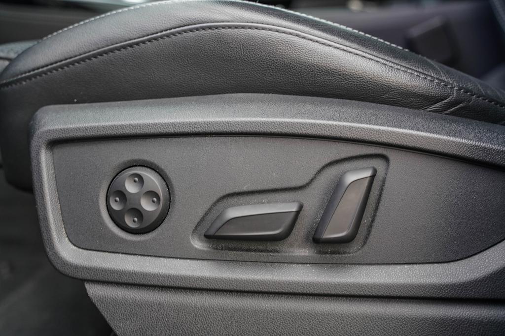 Thumbnail: 2022 Audi SQ5 - 22