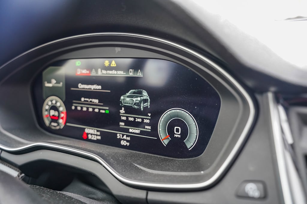 Thumbnail: 2022 Audi SQ5 - 13