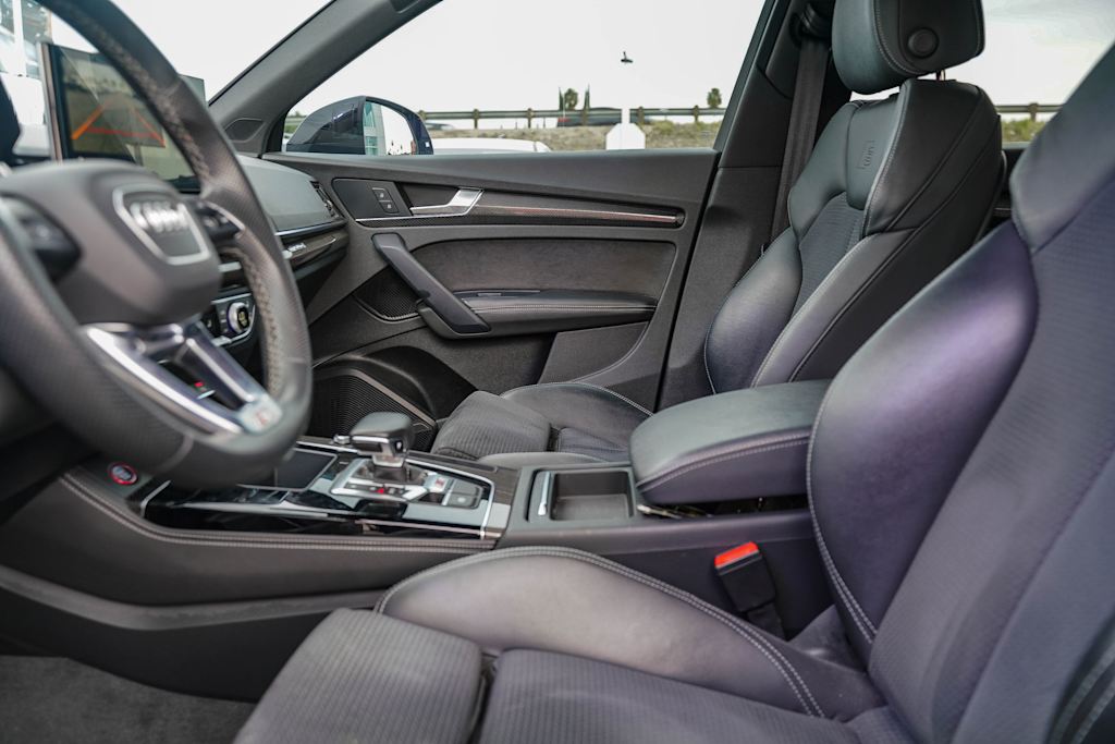 Thumbnail: 2022 Audi SQ5 - 9