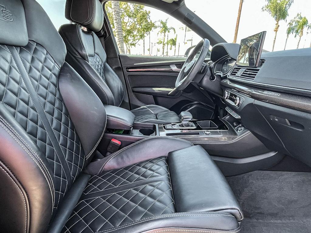 Thumbnail: 2023 Audi SQ5 - 10