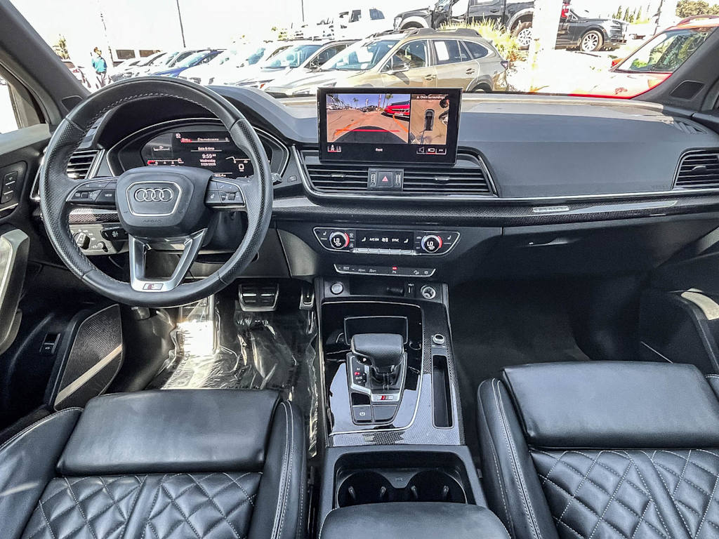 Thumbnail: 2023 Audi SQ5 - 2