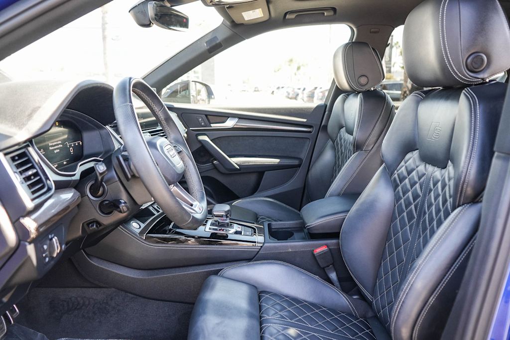 Thumbnail: 2023 Audi SQ5 - 10