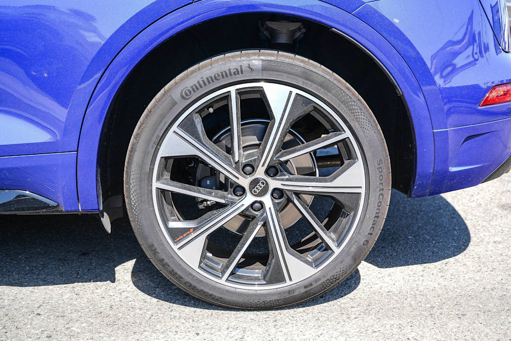 Thumbnail: 2023 Audi SQ5 - 6