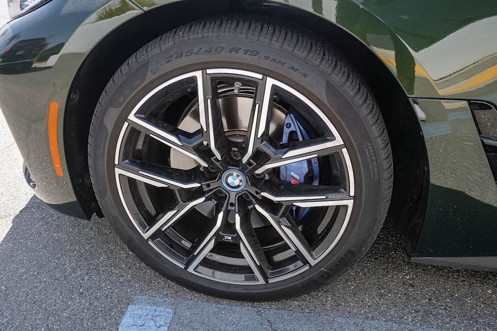 Thumbnail: 2024 BMW i4 - 21