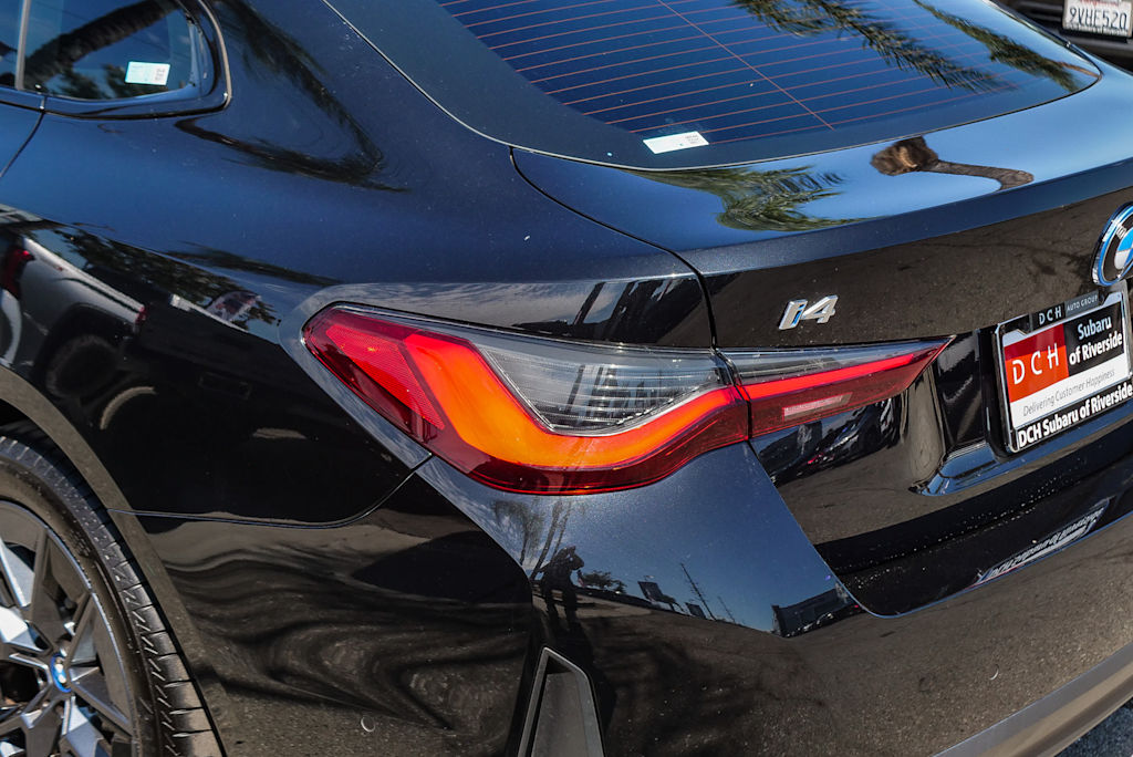 Thumbnail: 2023 BMW i4 - 18