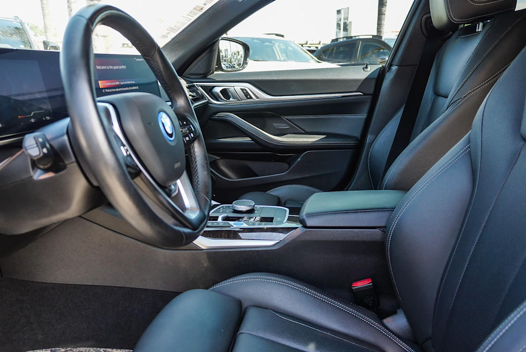 Thumbnail: 2023 BMW i4 - 11