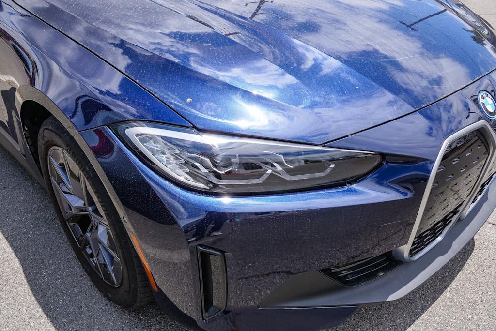 Thumbnail: 2023 BMW i4 - 8
