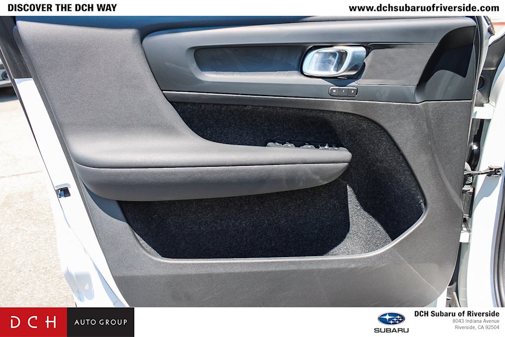 Thumbnail: 2023 Volvo C40 - 23