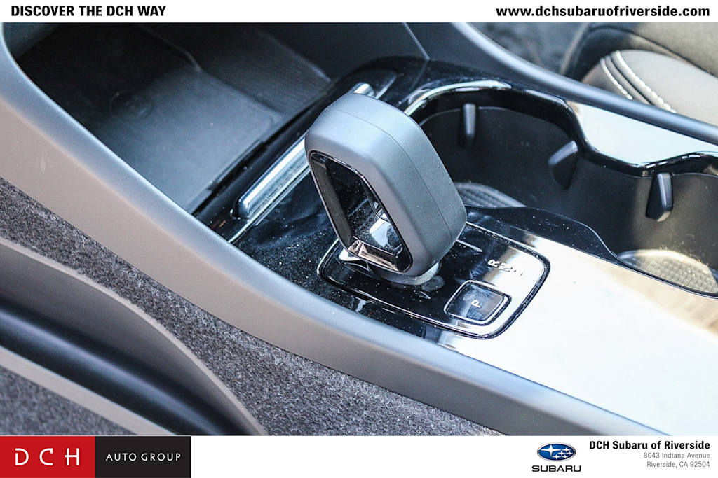 Thumbnail: 2023 Volvo C40 - 6