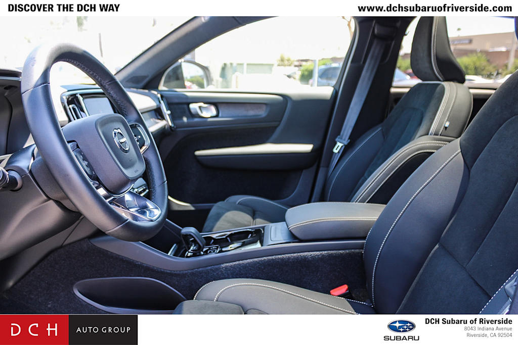 Thumbnail: 2023 Volvo C40 - 10
