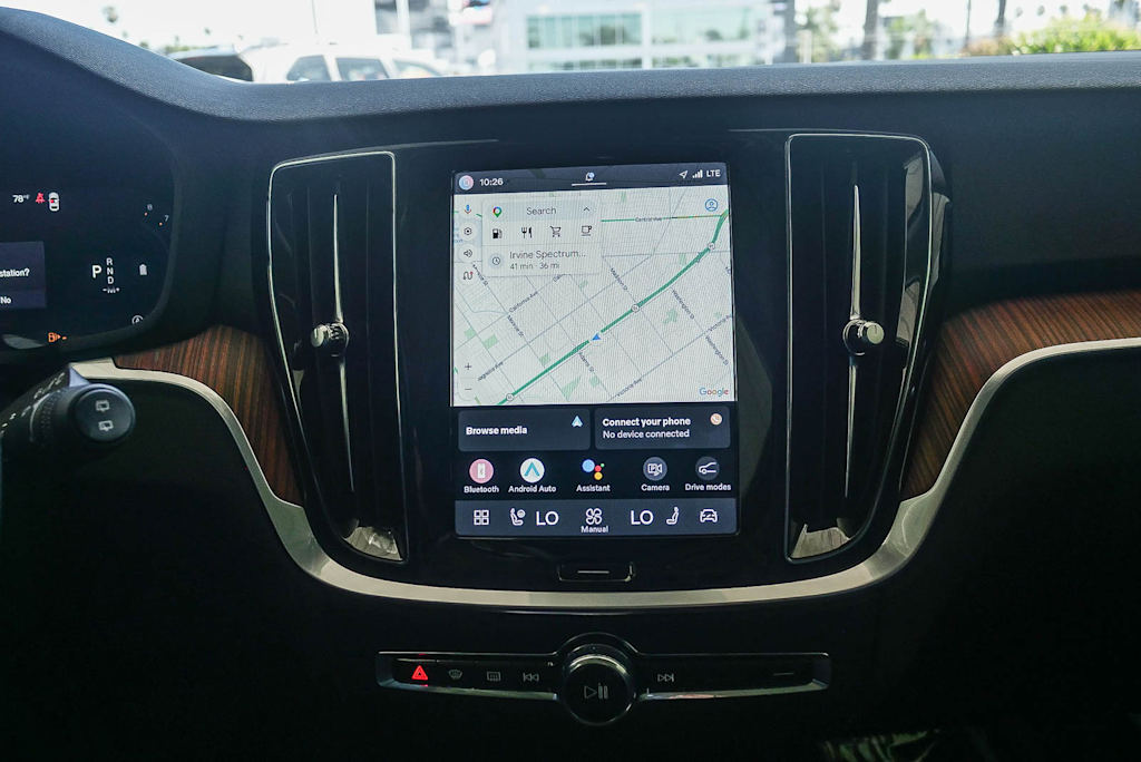 Thumbnail: 2025 Volvo V60 - 12