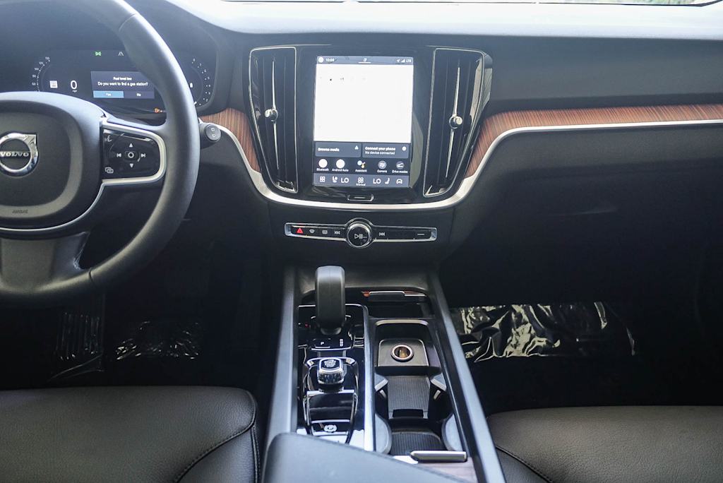 Thumbnail: 2025 Volvo V60 - 7