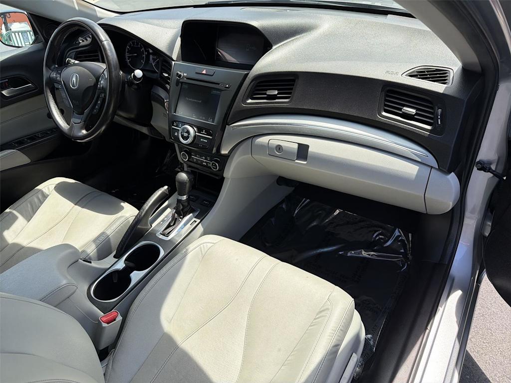 Thumbnail: 2020 Acura ILX - 14