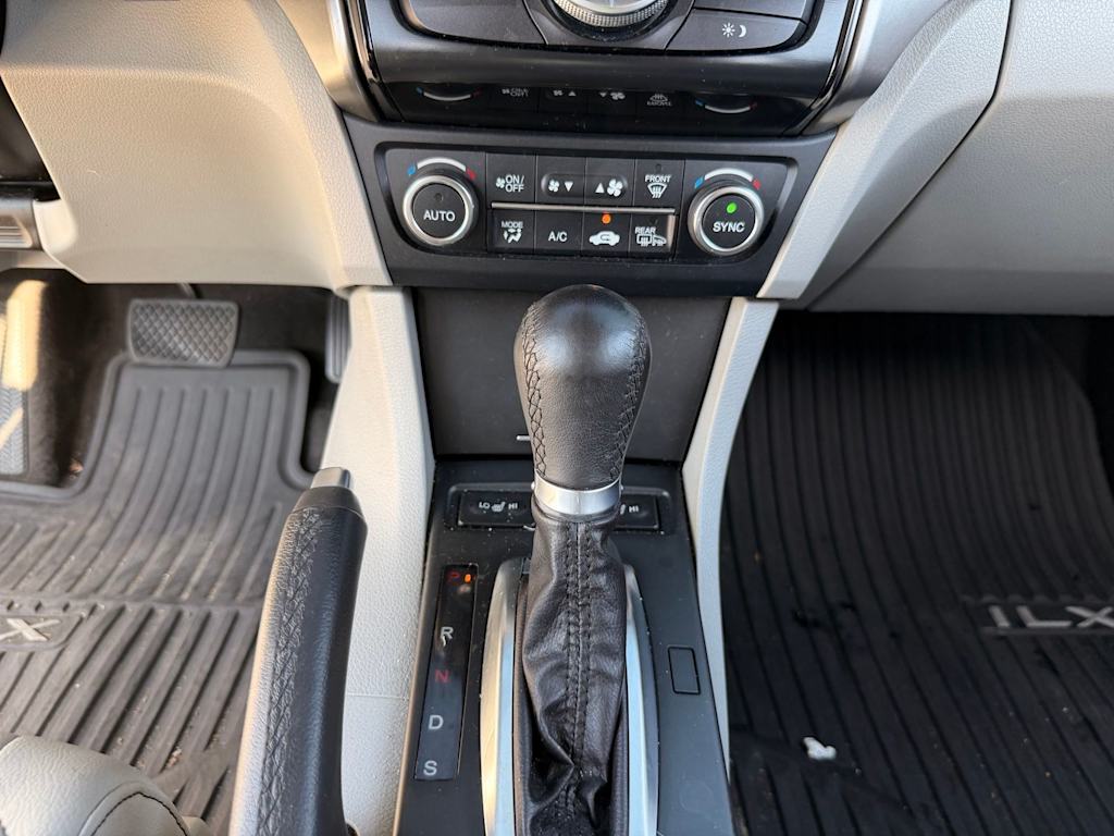 Thumbnail: 2019 Acura ILX - 12