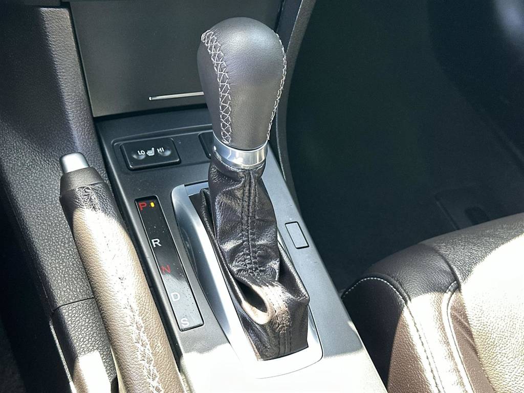 2022 Acura ILX Premium 17