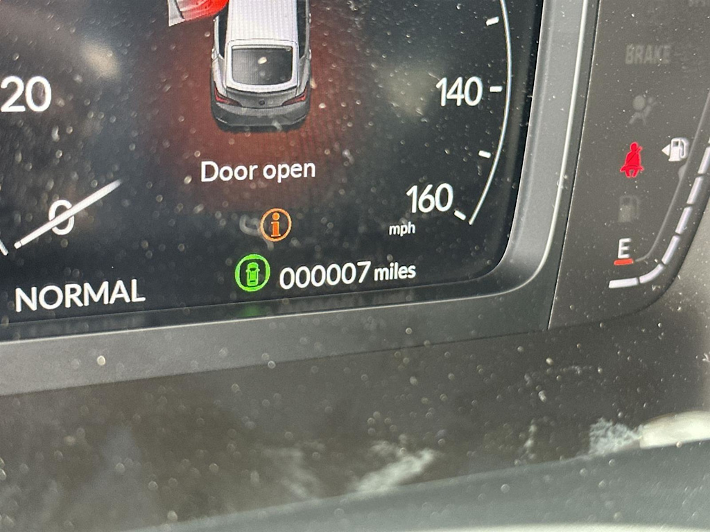 Thumbnail: 2025 Acura Integra - 17