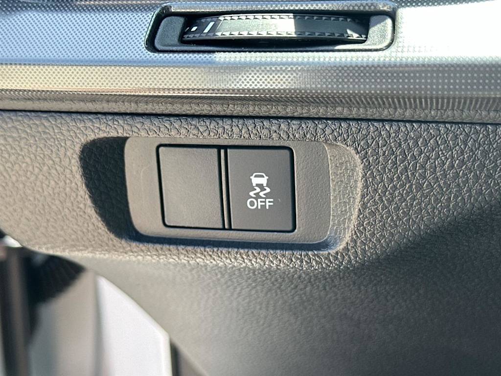 Thumbnail: 2025 Acura Integra - 27