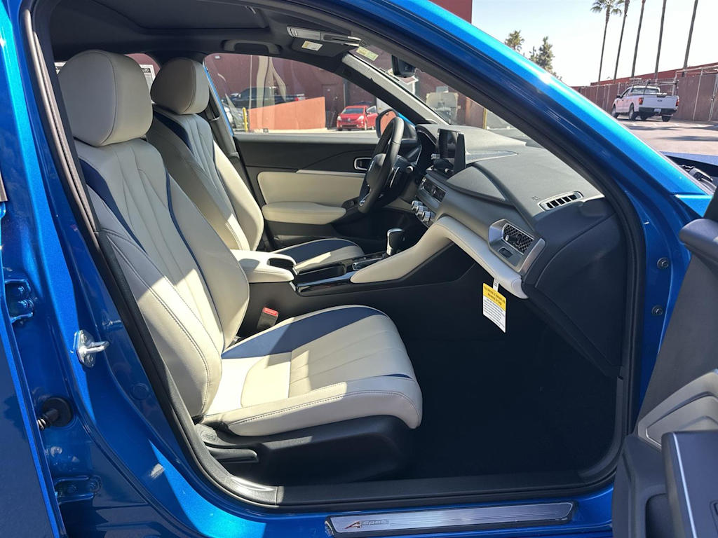 Thumbnail: 2026 Acura Integra - 11