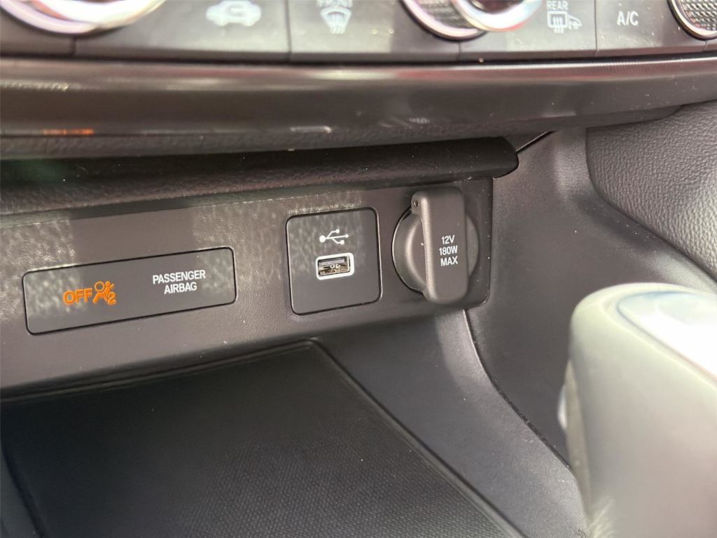 Thumbnail: 2025 Acura Integra - 28