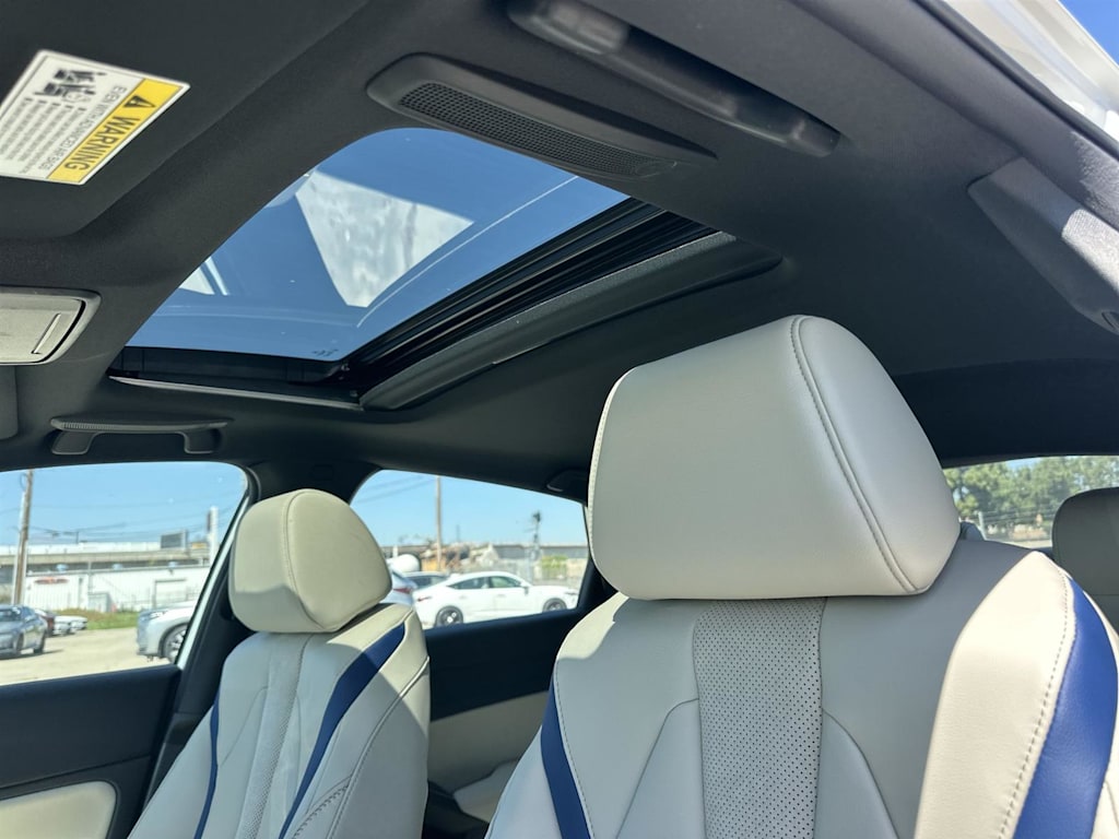 Thumbnail: 2026 Acura Integra - 30