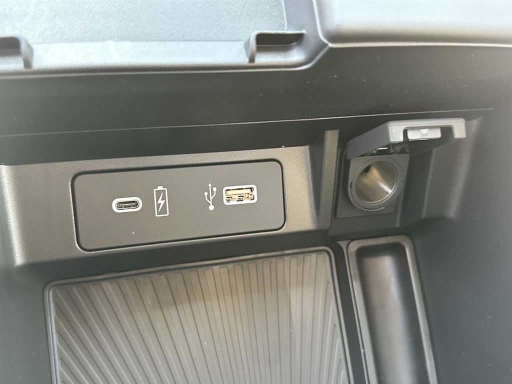 Thumbnail: 2025 Acura TLX - 32