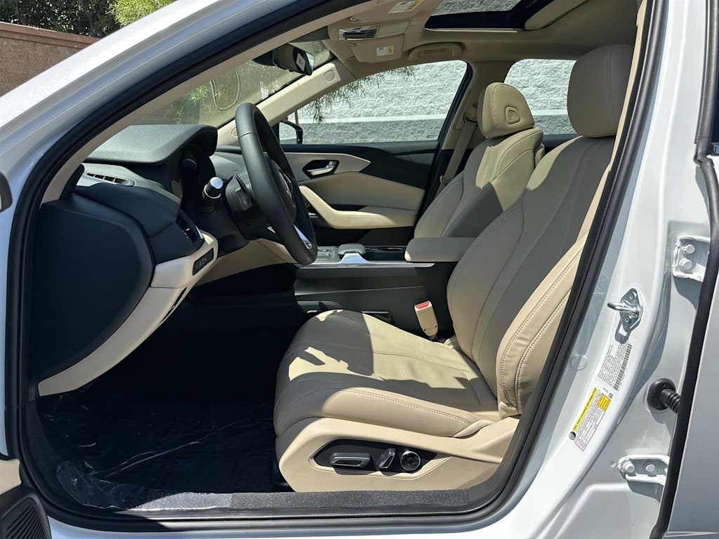 Thumbnail: 2025 Acura TLX - 11