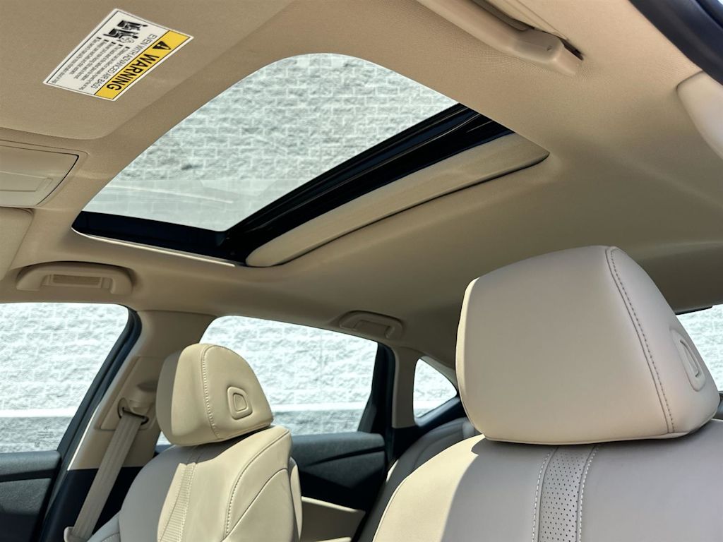 Thumbnail: 2025 Acura TLX - 31