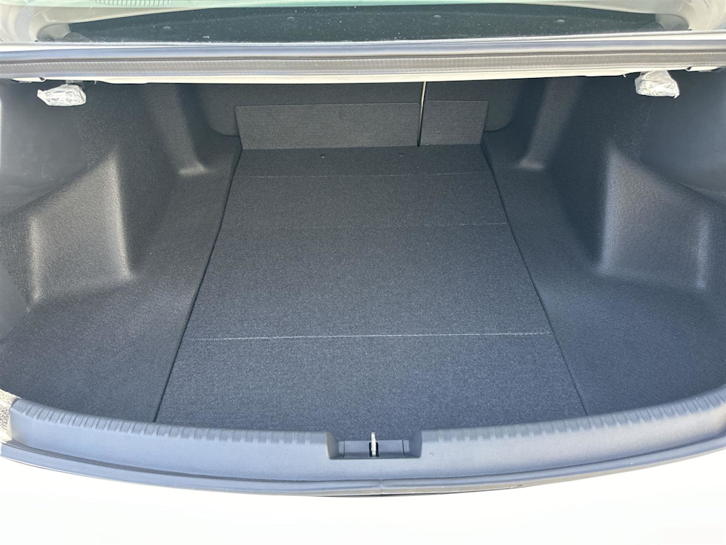 Thumbnail: 2025 Acura TLX - 22