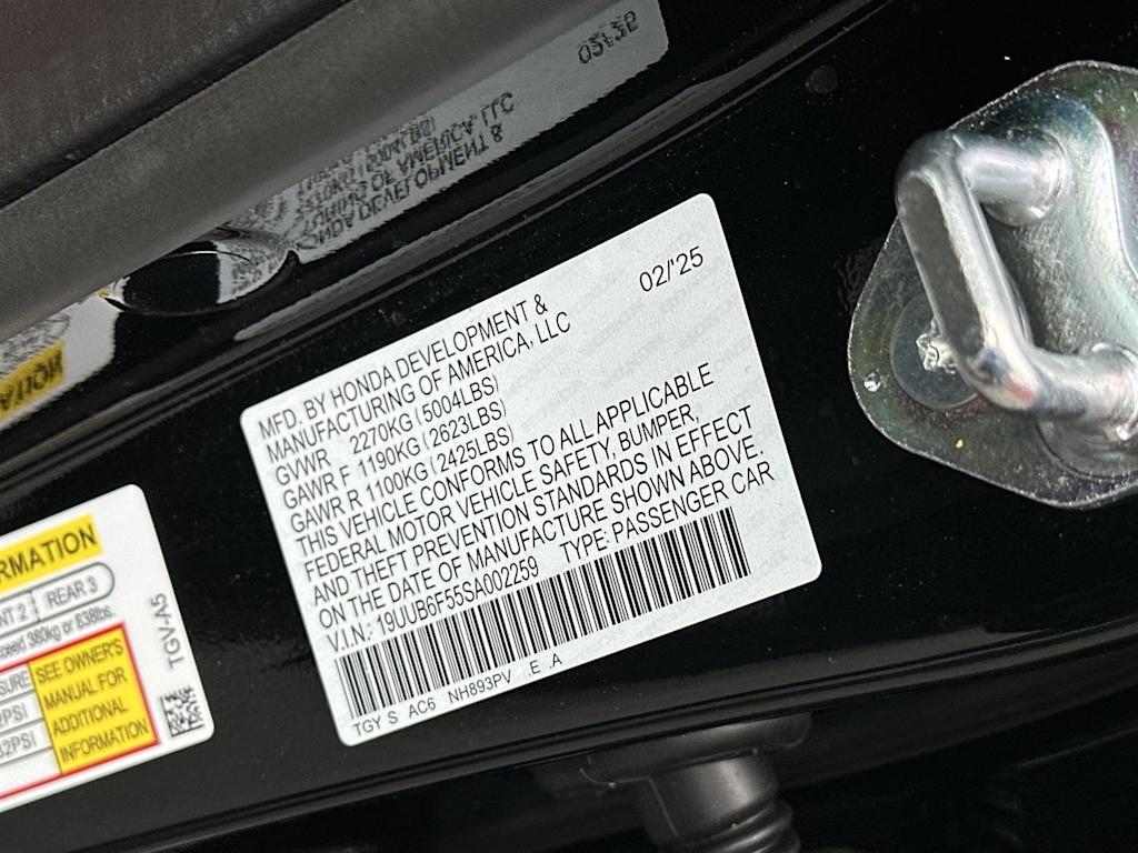 Thumbnail: 2025 Acura TLX - 20