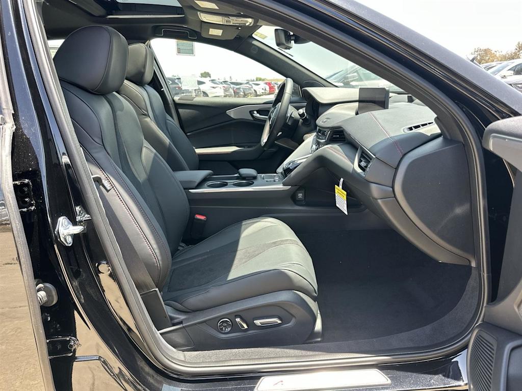 Thumbnail: 2025 Acura TLX - 11