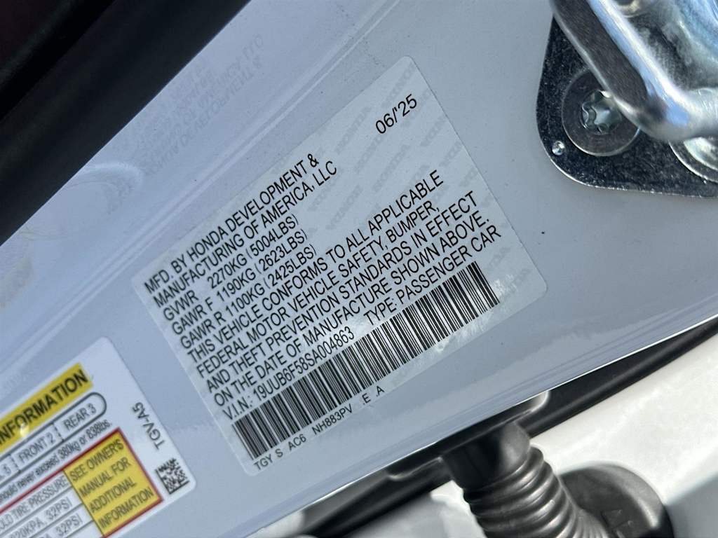 Thumbnail: 2025 Acura TLX - 22