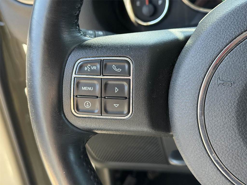Thumbnail: 2017 Jeep Wrangler - 21