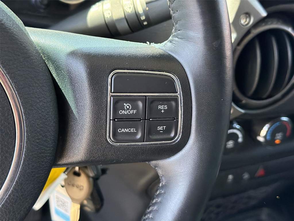 Thumbnail: 2017 Jeep Wrangler - 22