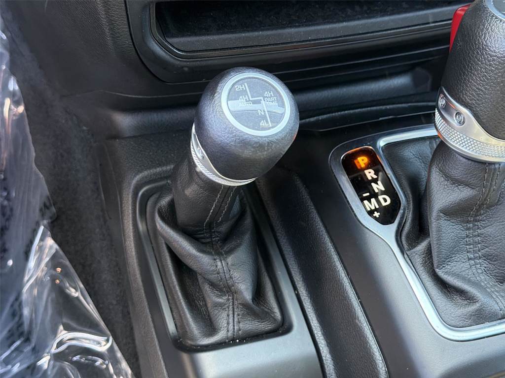 Thumbnail: 2023 Jeep Wrangler - 28