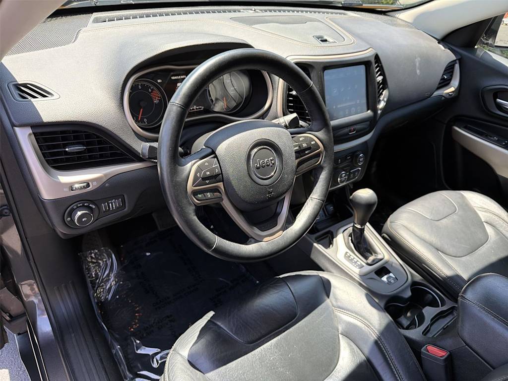Thumbnail: 2017 Jeep Cherokee - 2