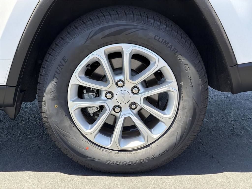 Thumbnail: 2021 Jeep Grand Cherokee - 8