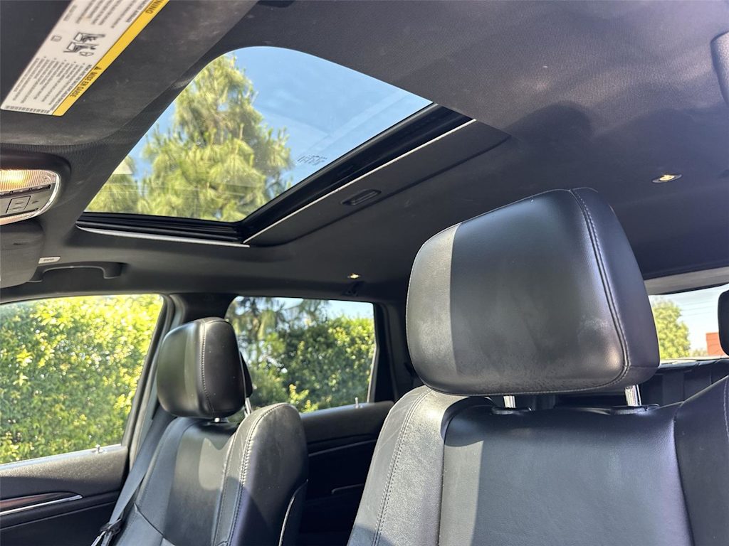 Thumbnail: 2022 Jeep Grand Cherokee - 35