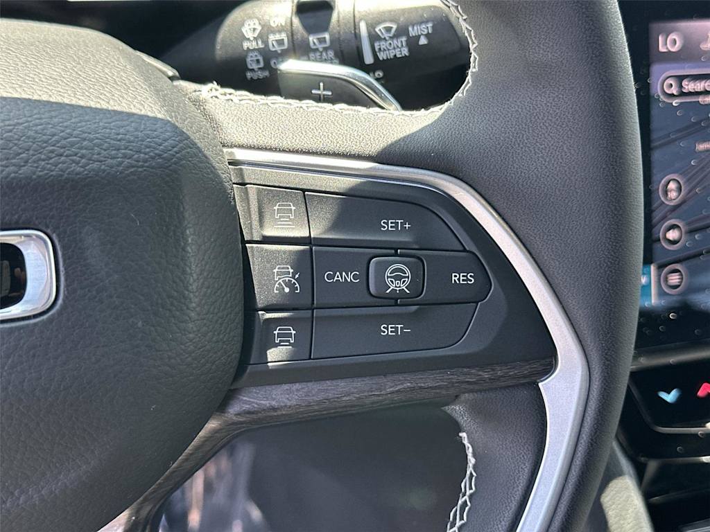 Thumbnail: 2026 Jeep Grand Cherokee - 28