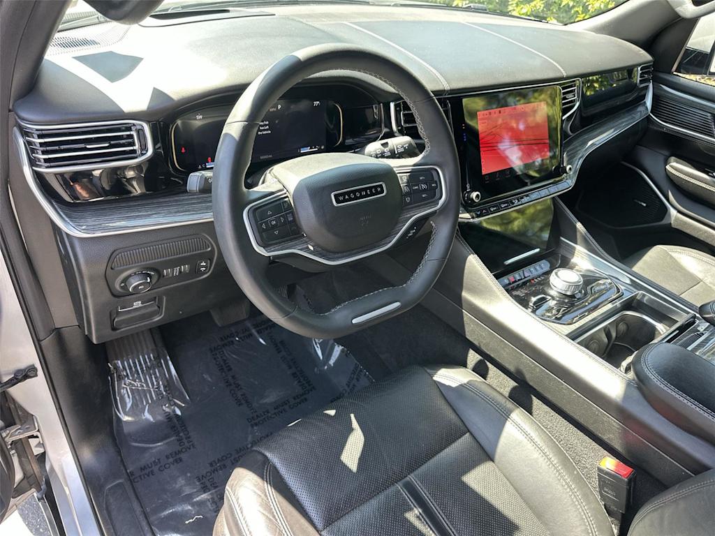 Thumbnail: 2022 Jeep Wagoneer - 2