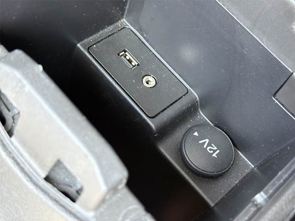 Thumbnail: 2016 Ford Focus - 34