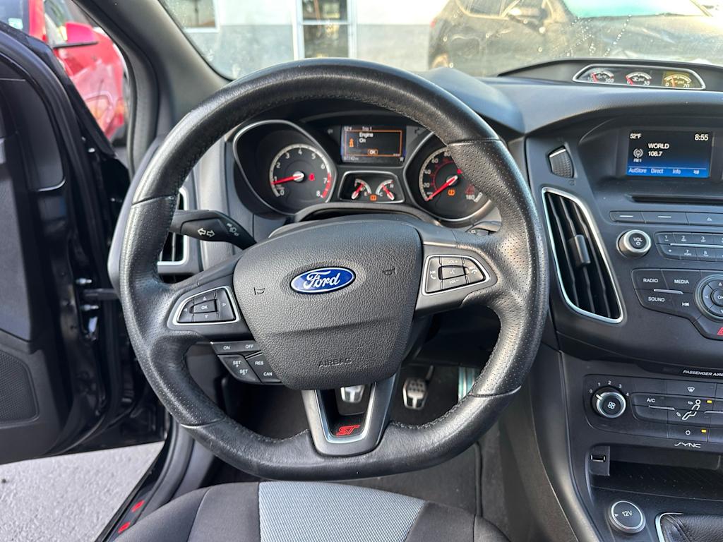 Thumbnail: 2016 Ford Focus - 2