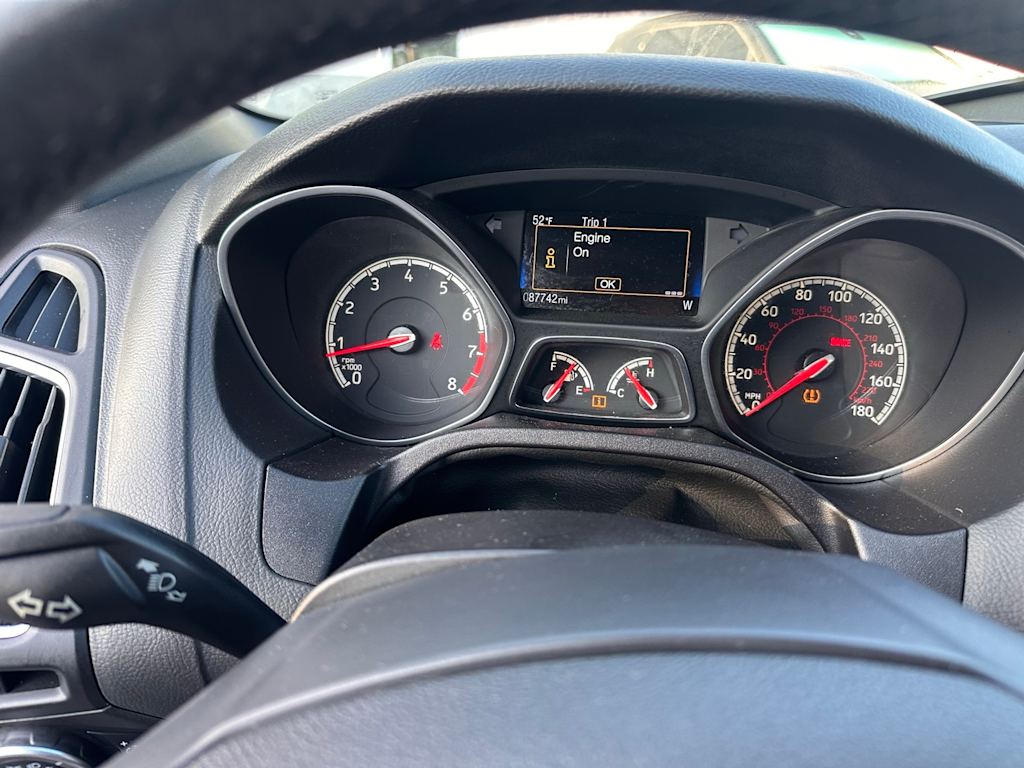 Thumbnail: 2016 Ford Focus - 11