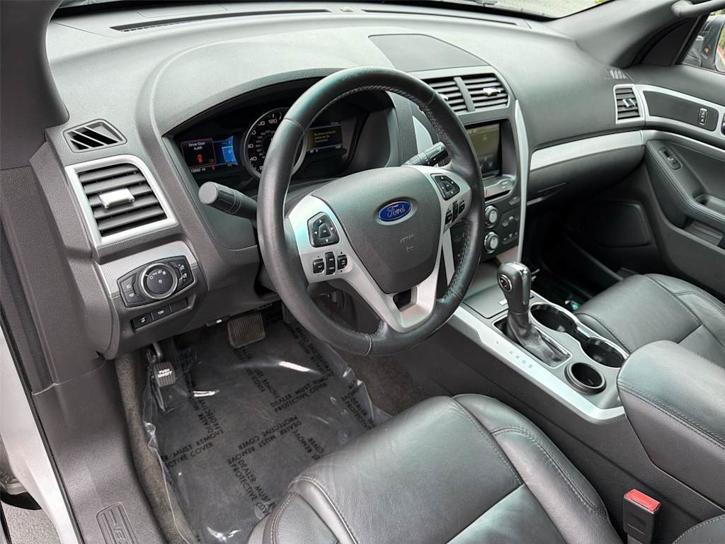 Thumbnail: 2015 Ford Explorer - 2