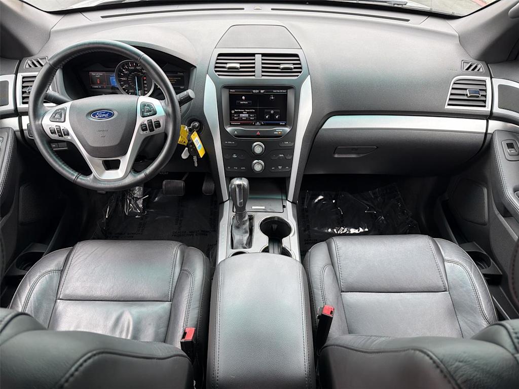 Thumbnail: 2015 Ford Explorer - 10