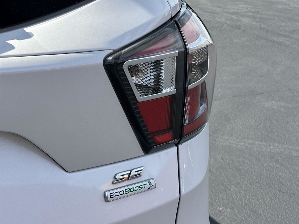 Thumbnail: 2017 Ford Escape - 7