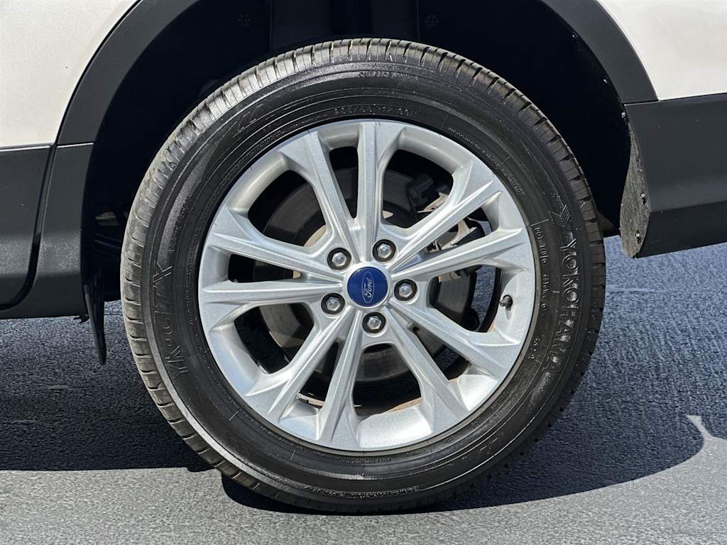 Thumbnail: 2017 Ford Escape - 8
