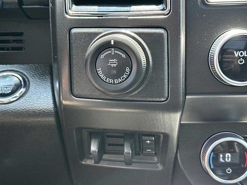 Thumbnail: 2021 Ford Expedition MAX - 28