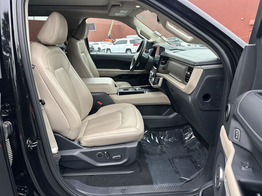 Thumbnail: 2024 Ford Expedition - 12