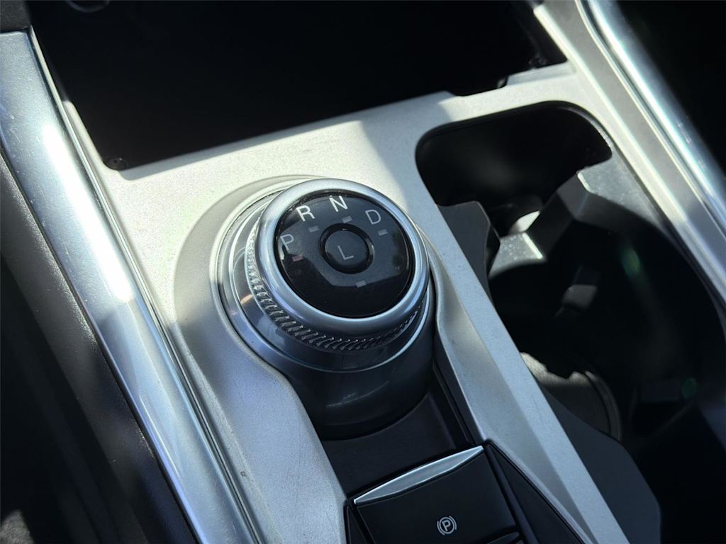 Thumbnail: 2023 Ford Explorer - 16
