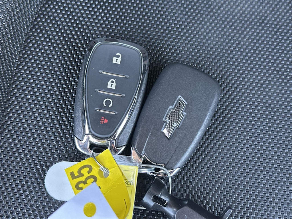 Thumbnail: 2023 Chevrolet Bolt EUV - 20